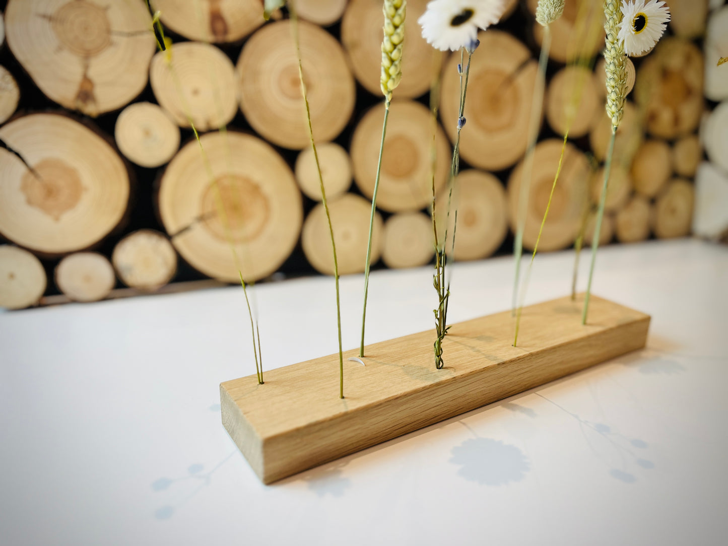 Flowerbar "Blütenrausch" aus massiver Eiche inkl. Trockenblumen, elegante Eichenholz Tischdekoration für getrocknete Blumen, Blumenkranz