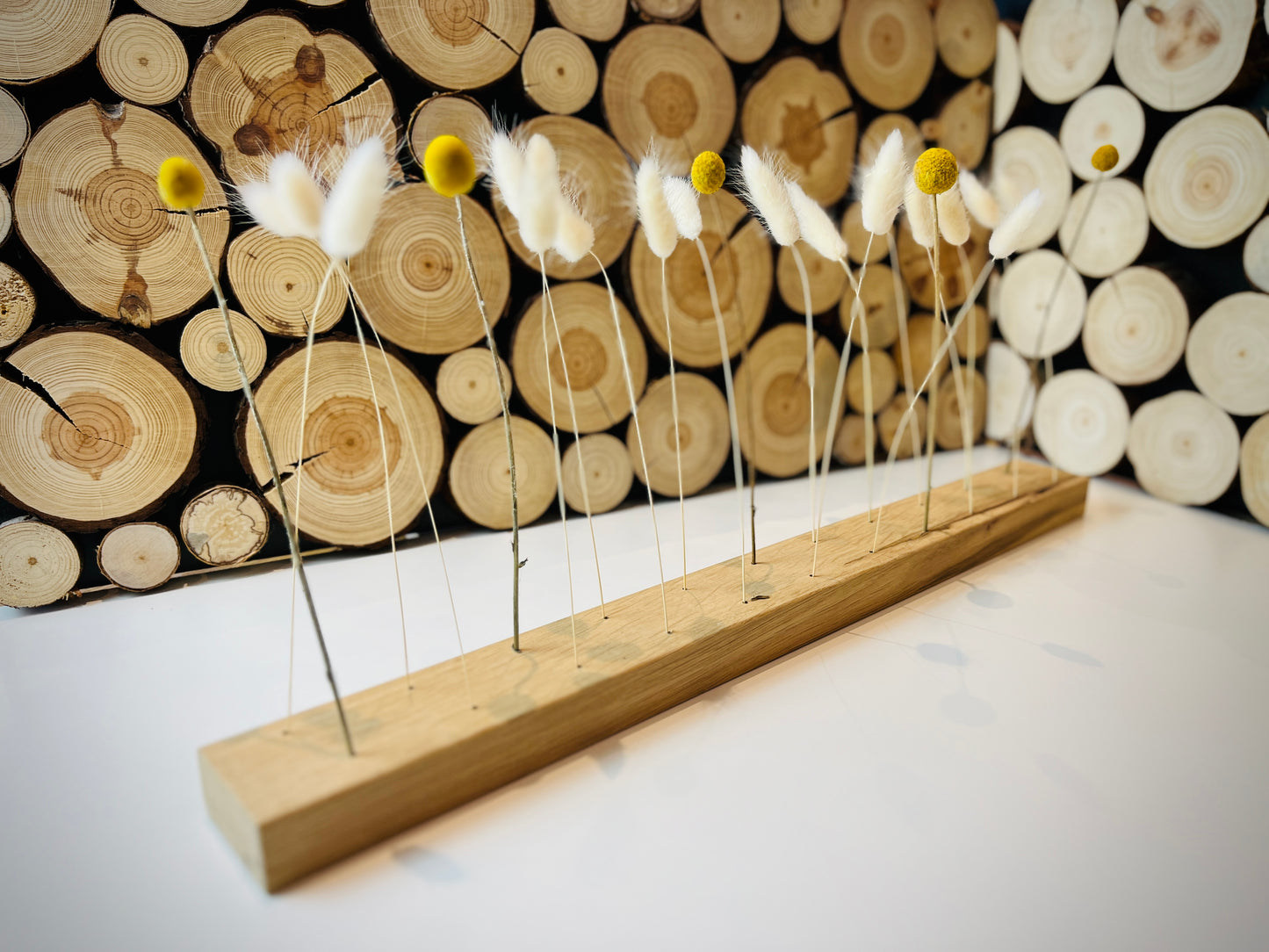 Flowerbar "Eleganz" aus massiver Eiche inkl. Trockenblumen, elegante Eichenholz Tischdekoration für getrocknete Blumen, Blumenkranz