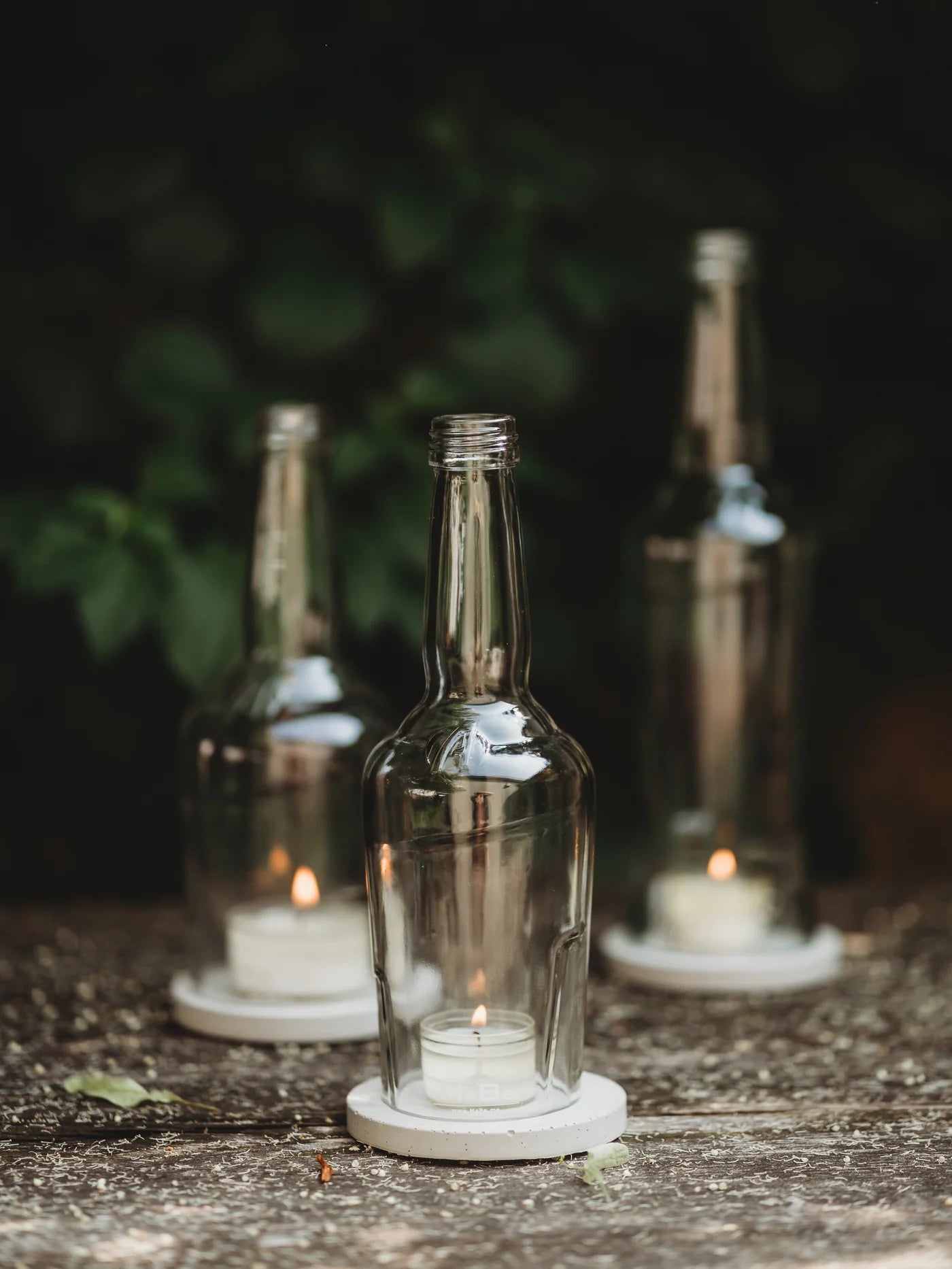 Aperol Windlicht mit Beton Untersetzer von MaBe - handgefertigtes Lichtobjekt aus der 0,7-Liter-Flasche