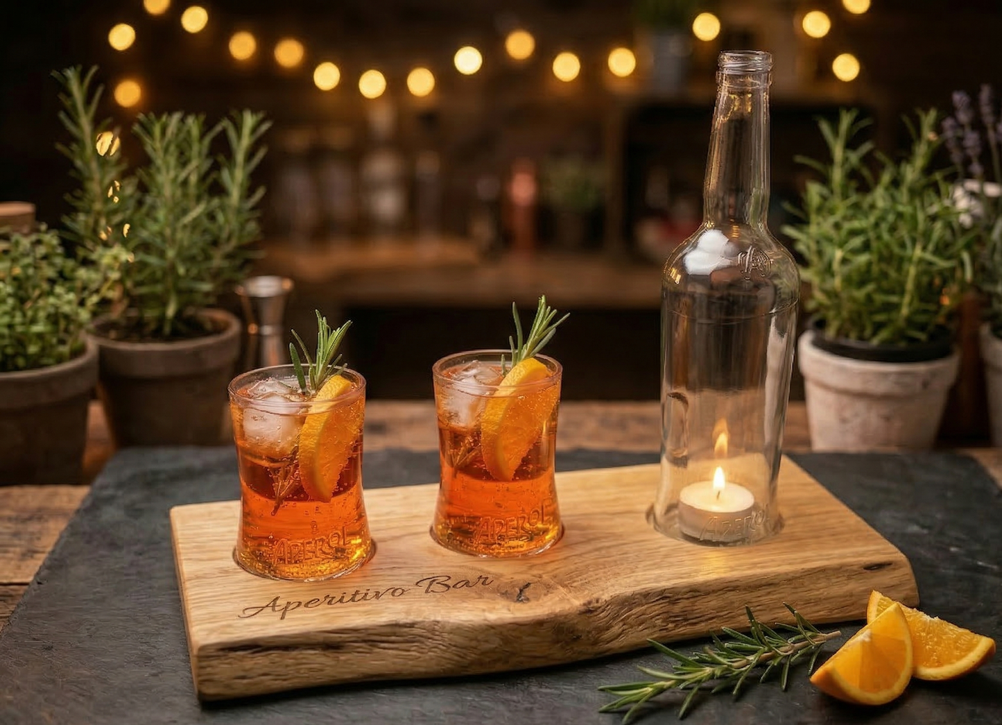 Aperitivo Bar – Servierbrett aus massiver Eiche mit Glas-Mulden und Naturkante