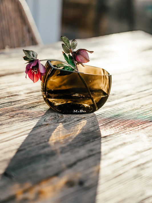 Danish Design Vase von MaBe - handgefertigtes Upcycling-Objekt aus dem Bocksbeutel