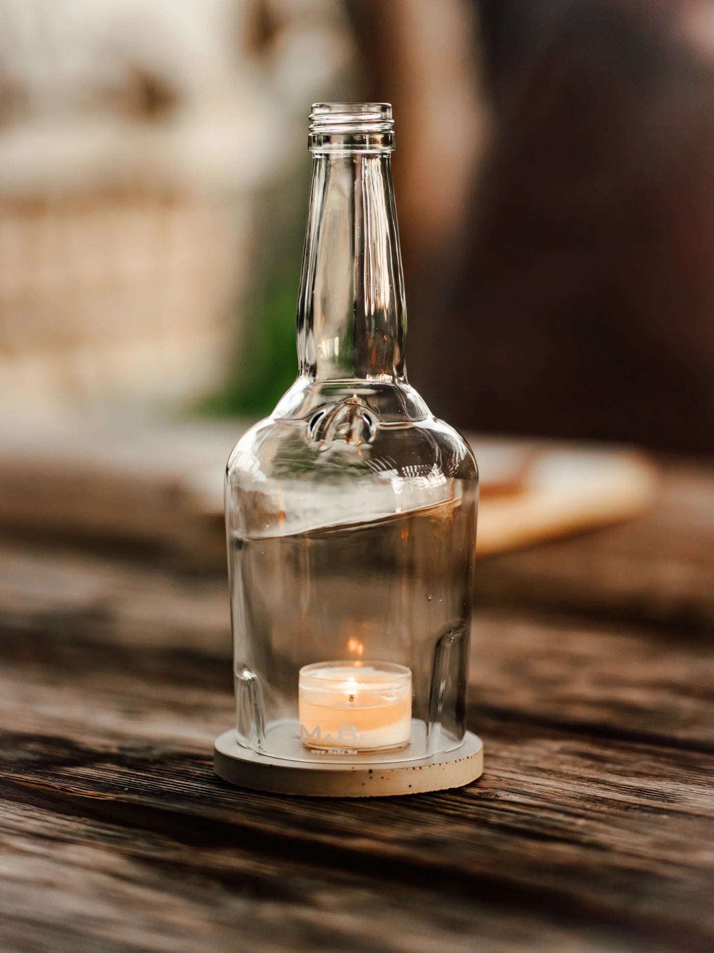 Aperol Windlicht mit Beton Untersetzer von MaBe - handgefertigtes Lichtobjekt aus der 1-Liter-Flasche