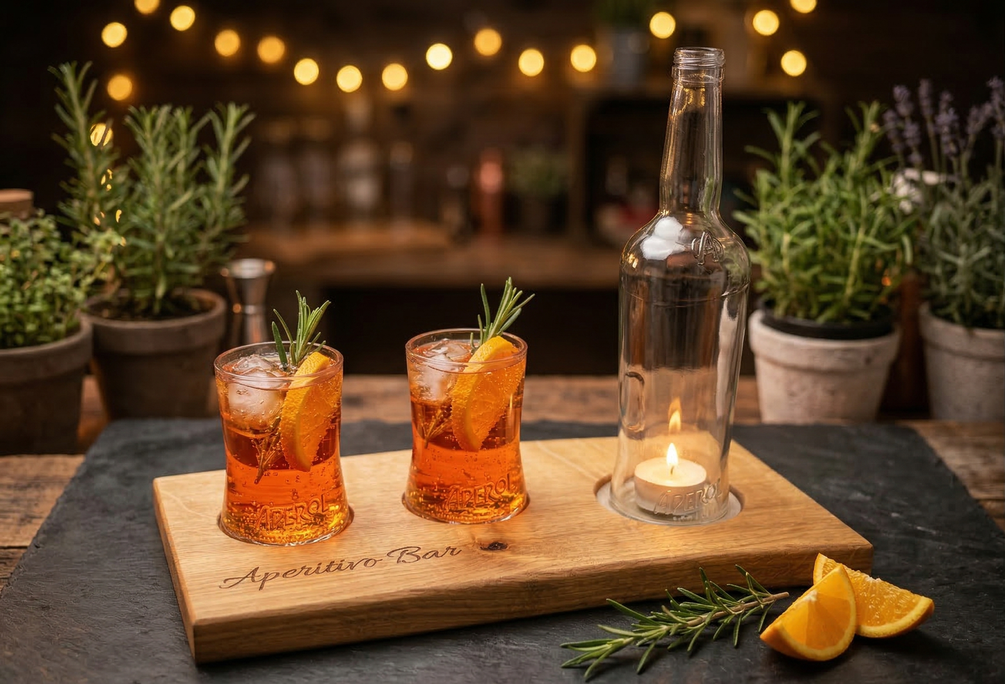 Aperitivo Bar – Servierbrett aus massiver Eiche mit Glas-Mulden und Naturkante
