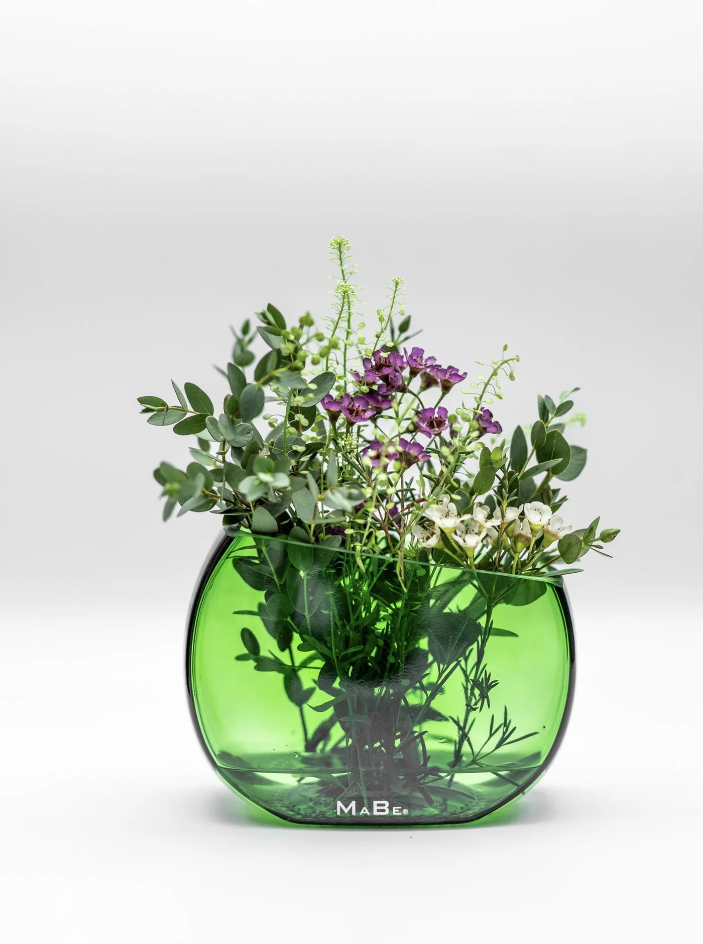 Danish Design Vase von MaBe - handgefertigtes Upcycling-Objekt aus dem Bocksbeutel