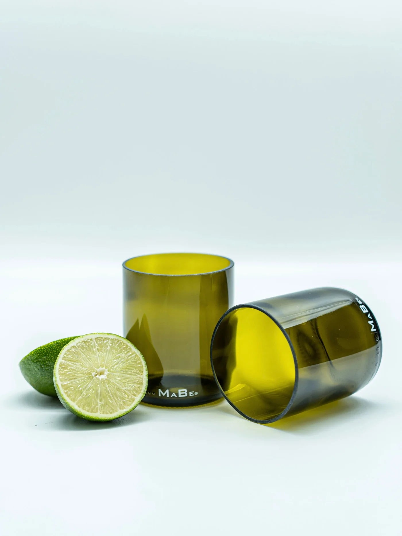 Trinkglas 250 ml von MaBe – handgefertigtes Upcycling-Glas aus einer 0,7l Weinflasche