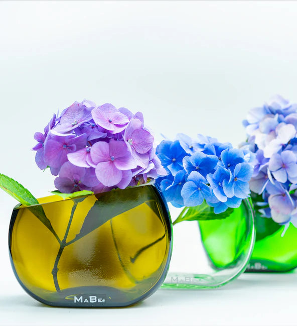 Danish Design Vase von MaBe - handgefertigtes Upcycling-Objekt aus dem Bocksbeutel