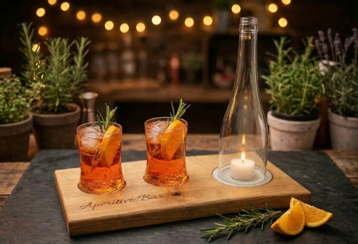 Aperitivo Bar – Servierbrett aus massiver Eiche mit Glas-Mulden und Naturkante