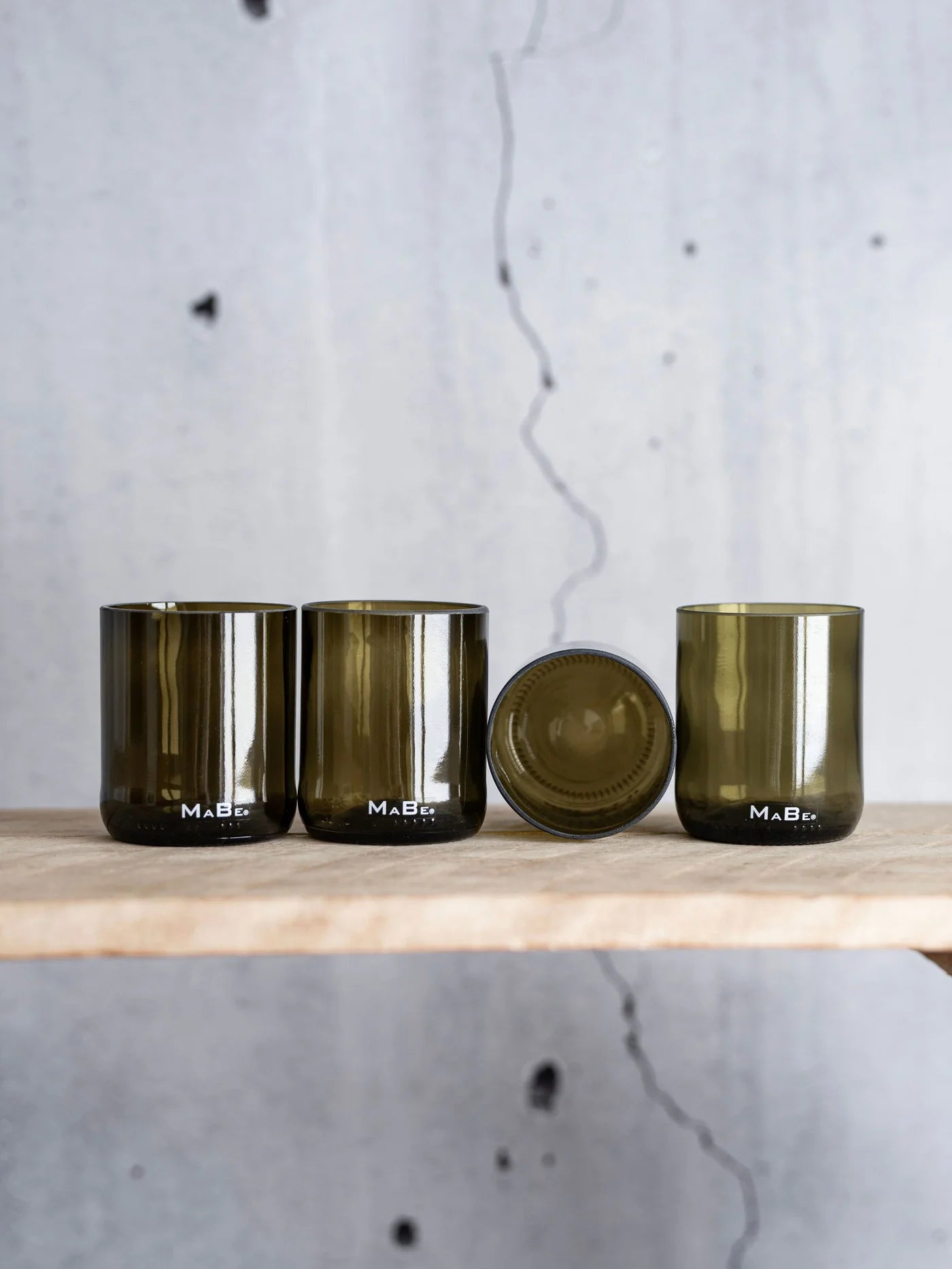 Trinkglas 250 ml von MaBe – handgefertigtes Upcycling-Glas aus einer 0,7l Weinflasche